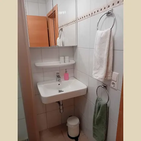 兰德豪斯阿尔米迪尔酒店
